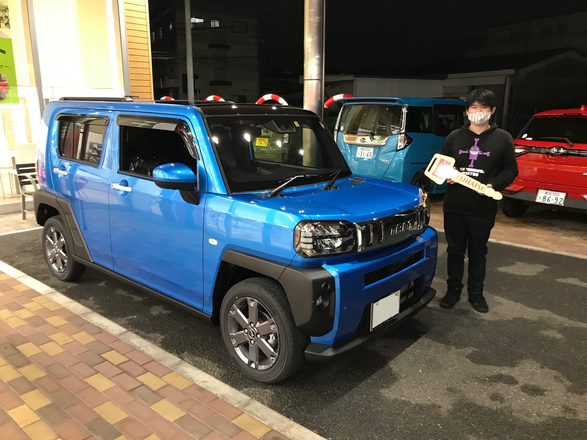 朝倉店タフト納車
